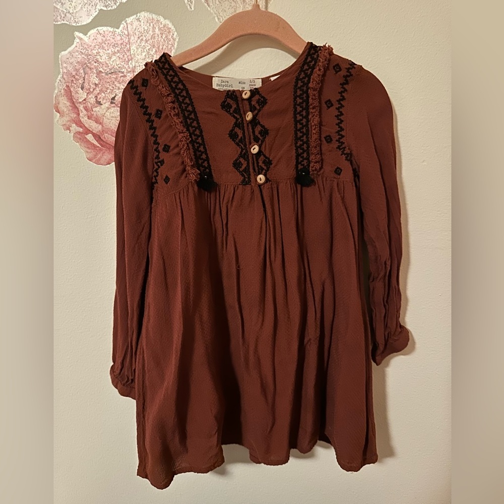 Beautiful 2t ZARA dress